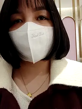 Mina-02 online show from 11/04/25, 07:34