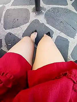 Mina-02 online show from 11/15/25, 09:24