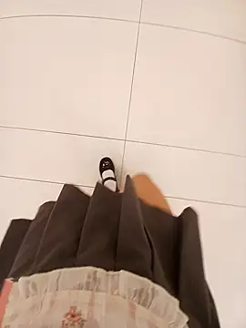 Mina-02 online show from 10/23/25, 06:12