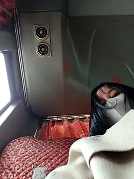 Mina-02 online show from 12/16/25, 08:51