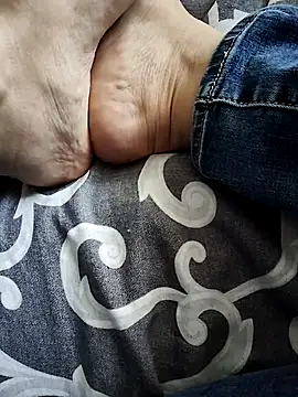 Snapshot of sexydeaChanel chatting on 03/25/26, 05:01 sexydeaChanel online show from 03/25/26, 05:01