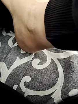 Snapshot of sexydeaChanel chatting on 04/05/26, 03:08 sexydeaChanel online show from 04/05/26, 03:08