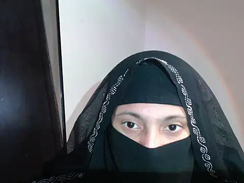 Hottie hania online show from 11/11/25, 05:41