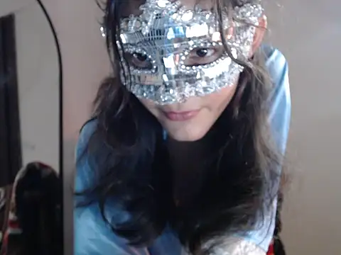 Hottie hania online show from 12/15/25, 07:31