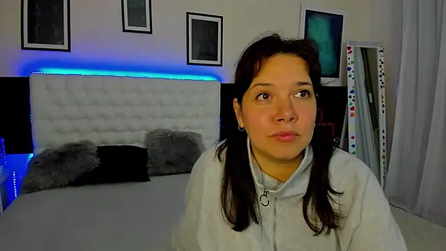 JulietteHarley online show from 10/20/25, 02:17