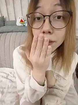 PeachyMaolin online show from 04/23/26, 10:22