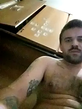 Snapshot of Camionista121998 chatting on 11/11/25, 06:36 Camionista121998 online show from 11/11/25, 06:36