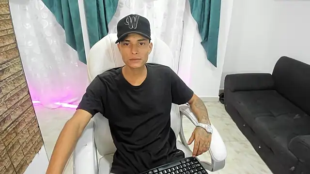 paul booy online show from 10/24/25, 02:43