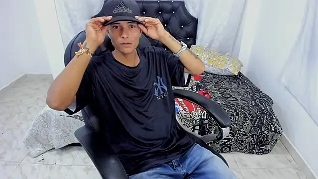 paul booy online show from 10/29/25, 02:21