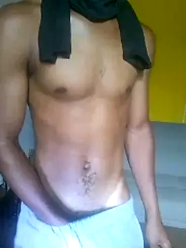 Snapshot of 876tom chatting on 02/05/26, 06:04 876tom online show from 02/05/26, 06:04