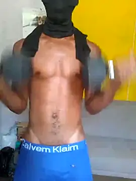 Snapshot of 876tom chatting on 02/04/26, 05:19 876tom online show from 02/04/26, 05:19