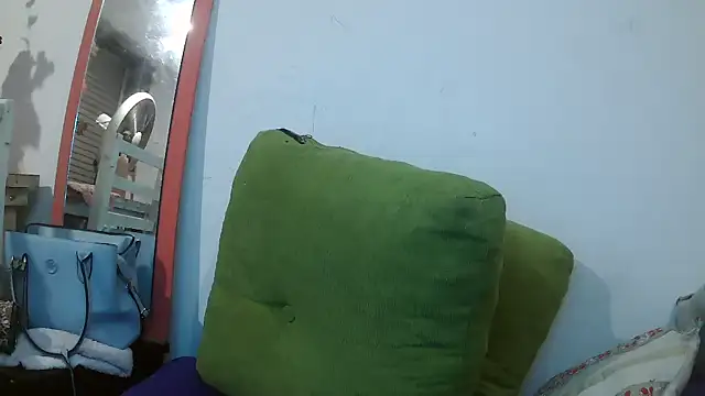 CarlaBrasuca online show from 04/21/26, 07:37