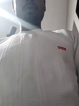 nick2445 online show from 12/16/25, 07:18