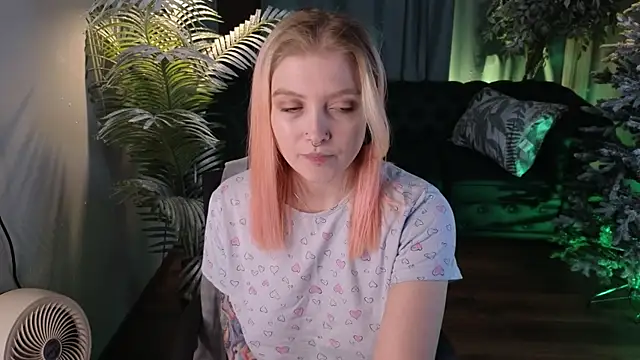 Kiki shay online show from 12/22/25, 09:59