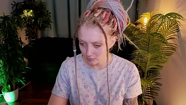 Kiki shay online show from 11/14/25, 01:37