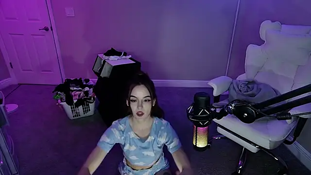 AngieFae  online show from 11/11/25, 03:23