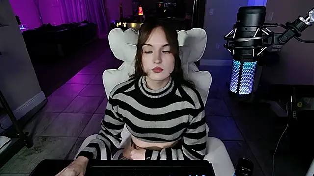 AngieFae  online show from 10/25/25, 01:38