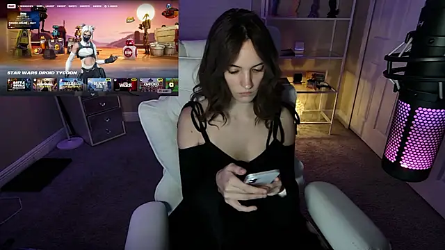 Snapshot of AngieFae_ chatting on 05/02/26, 04:18 AngieFae online show from 05/02/26, 04:18