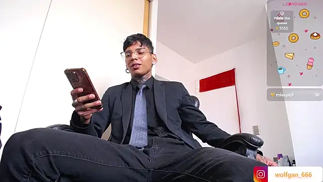 nathan aress6666 online show from 12/21/25, 09:04