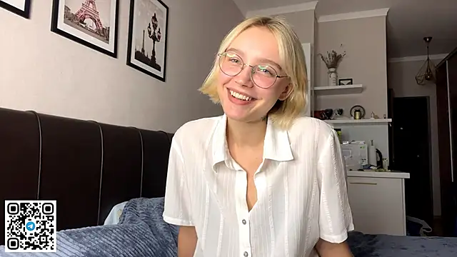 MelodyImam online show from 10/26/25, 02:39