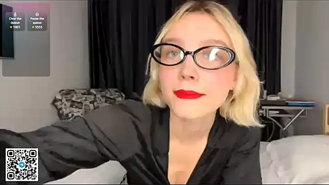 MelodyImam online show from 11/11/25, 02:12