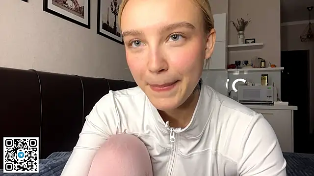 MelodyImam online show from 10/21/25, 01:21