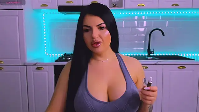 RheaLynn online show from 03/25/26, 09:24