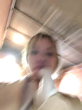 celeste 83 online show from 12/03/25, 03:07