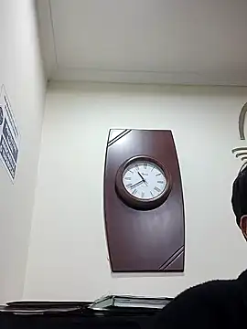 Carriata larry online show from 10/25/25, 03:38