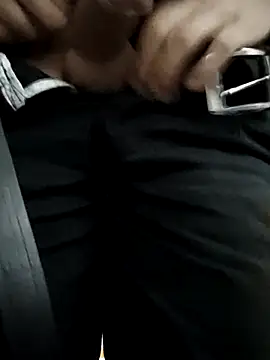 Carriata larry online show from 10/31/25, 03:36