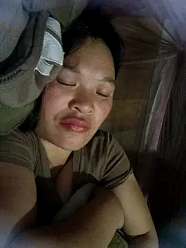 chipu06 online show from 01/18/26, 06:33