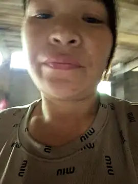 chipu06 online show from 10/28/25, 03:29