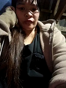 chipu06 online show from 12/17/25, 11:59