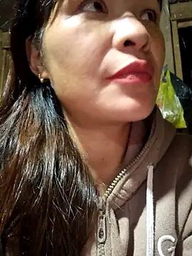 chipu06 online show from 11/13/25, 12:42