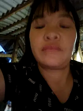 chipu06 online show from 10/29/25, 10:52