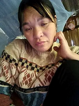 chipu06 online show from 11/20/25, 05:08