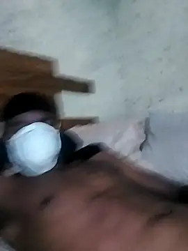 loVbRo1 online show from 11/11/25, 07:41