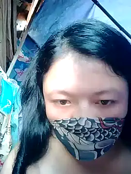 Snapshot of lisa-bae00 chatting on 10/22/25, 09:42 lisa-bae00 online show from 10/22/25, 09:42