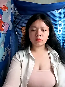 lisa-bae00 online show from 02/22/26, 12:13