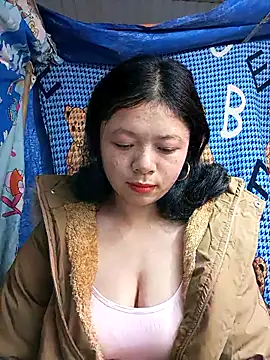 lisa-bae00 online show from 01/07/26, 12:04