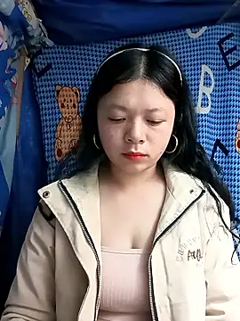 lisa-bae00 online show from 01/13/26, 11:41