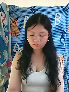Snapshot of lisa-bae00 chatting on 06/07/26, 12:38 lisa-bae00 online show from 06/07/26, 12:38