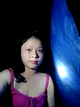 Snapshot of lisa-bae00 chatting on 10/29/25, 10:42 lisa-bae00 online show from 10/29/25, 10:42