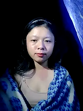 Snapshot of lisa-bae00 chatting on 11/03/25, 10:24 lisa-bae00 online show from 11/03/25, 10:24