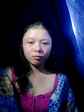 Snapshot of lisa-bae00 chatting on 11/03/25, 10:19 lisa-bae00 online show from 11/03/25, 10:19