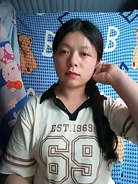 Snapshot of lisa-bae00 chatting on 07/12/26, 02:07 lisa-bae00 online show from 07/12/26, 02:07
