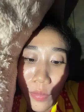 Candy 111 online show from 12/17/25, 04:12