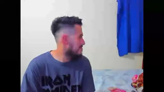 Snapshot of astredad2025 chatting on 11/04/25, 03:10 astredad2025 online show from 11/04/25, 03:10