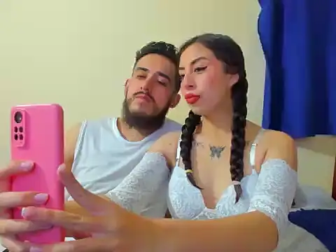 Snapshot of astredad2025 chatting on 11/11/25, 03:01 astredad2025 online show from 11/11/25, 03:01