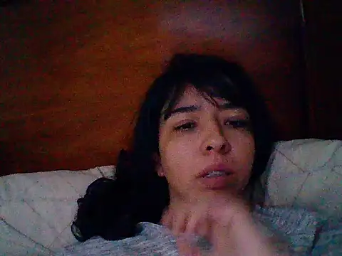 Snapshot of RedVelvet420 chatting on 10/21/25, 05:07 RedVelvet420 online show from 10/21/25, 05:07